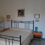 Bolivar 3* مارينا دي كاميروتا